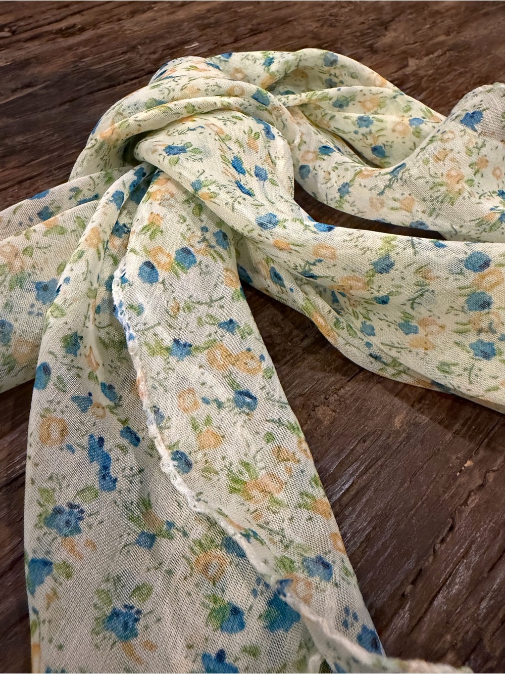 Floral Lightweight Women's Scarf in Blue and Cream